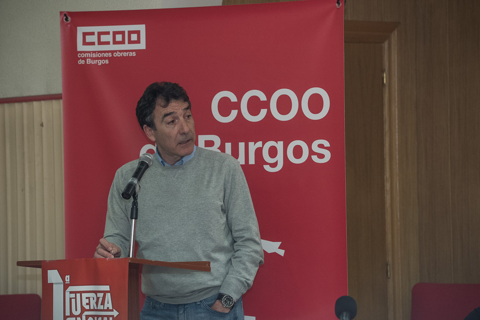 El secretario general de CCOO Castilla y Len, ngel Hernndez, se dirige a las y los asistentes al Congreso de Burgos